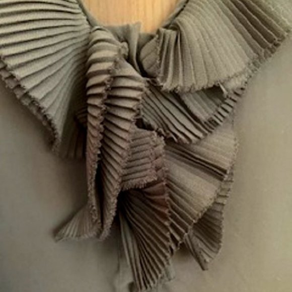 Pamela Dennis Black Sheer Ruffled Blouse Button Front Short Button Sleeves Sz XL - Picture 5 of 6